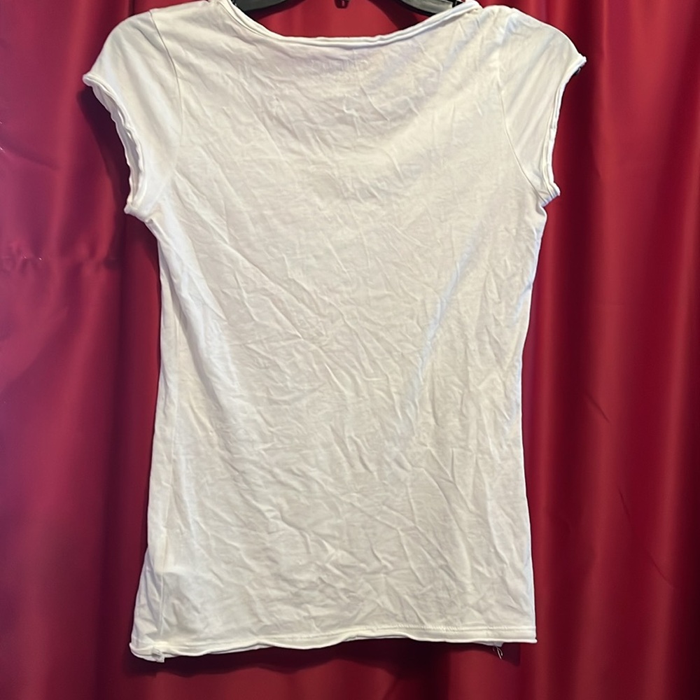 GUESS TSHIRT - Picture 4 of 4